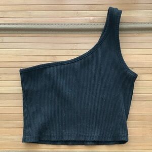 One shoulder crop too